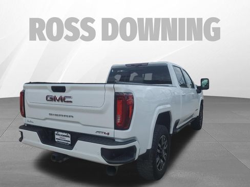 Used 2022 GMC Sierra 2500 AT4 w/ AT4 Premium Plus Package AWD/4WD image 4