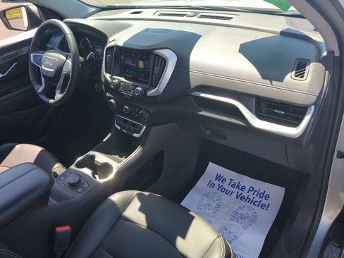Certified 2024 GMC Terrain SLT AWD/4WD image 27