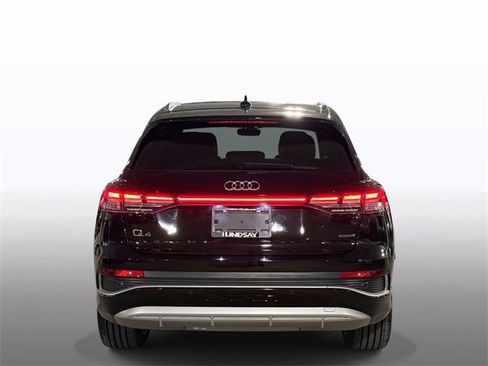 Used 2023 Audi Q4 e-tron Prestige w/ 20" Wheel Package image 11