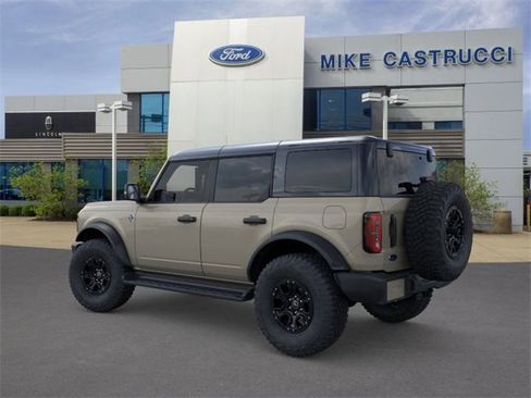New 2025 Ford Bronco Outer Banks w/ Sasquatch Package image 4