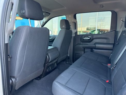 Used 2019 Chevrolet Silverado 1500 Custom Trail Boss w/ Custom Convenience Package image 16