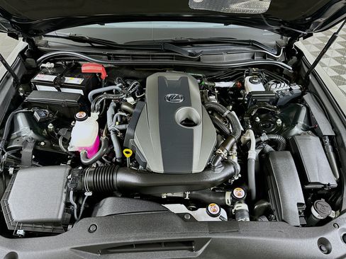 Used 2025 Lexus IS 300 w/ Comfort Package RWD image 33