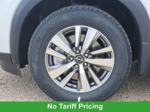 New 2026 Nissan Pathfinder SL FWD image 8