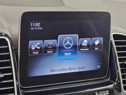 Used 2019 Mercedes-Benz GLS 450 4MATIC image 46