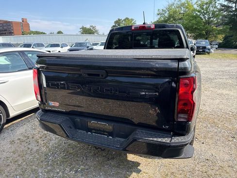 Used 2023 Chevrolet Colorado LT w/ LT Convenience Package II AWD/4WD image 4