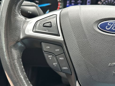 Used 2013 Ford Fusion SE FWD image 12