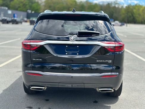 Used 2018 Buick Enclave Avenir w/ Avenir Technology Package AWD/4WD image 5