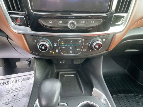 Used 2021 Chevrolet Traverse High Country image 20