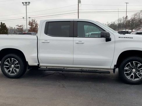 Certified 2022 Chevrolet Silverado 1500 LT image 9