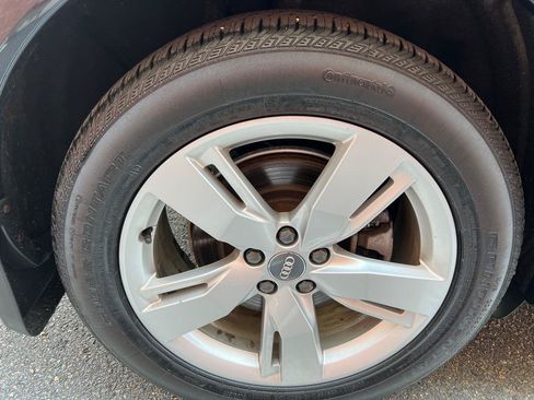 Used 2019 Audi Q5 2.0T Premium Plus AWD/4WD image 37