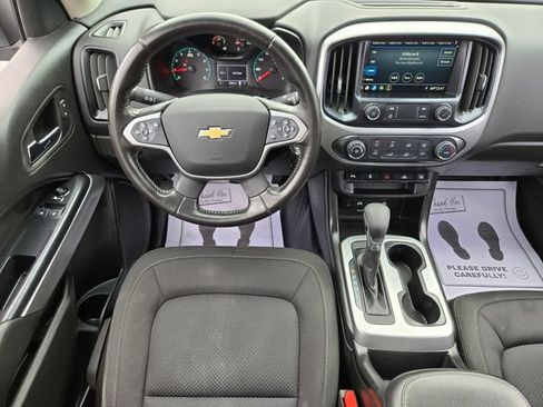 Used 2022 Chevrolet Colorado LT w/ Fleet Safety Package RWD image 18