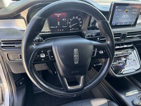 Used 2020 Lincoln Corsair AWD w/ Premium Package image 22