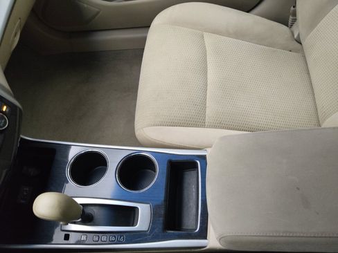 Used 2014 Nissan Altima 2.5 SV w/ Convenience Package FWD image 26