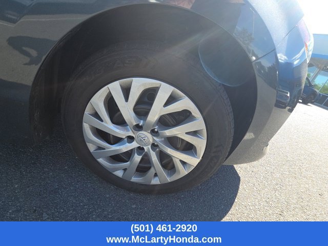 Used 2018 Toyota Corolla LE FWD image 8