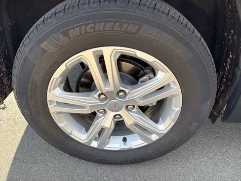 Used 2022 GMC Terrain SLE w/ Driver Convenience Package image 28