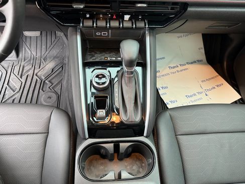 Certified 2024 Chevrolet Colorado Z71 w/ Z71 Convenience Package 2 image 22