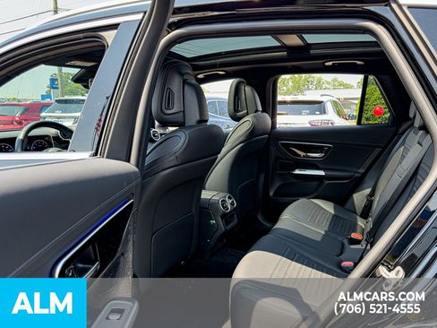 Used 2025 Mercedes-Benz GLC 300 4MATIC w/ AMG Line image 11