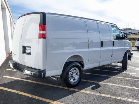 New 2025 Chevrolet Express 2500 w/ Driver Convenience Package image 6