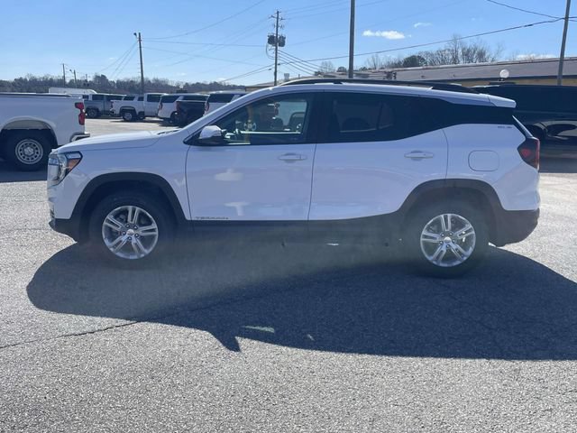 Used 2024 GMC Terrain SLE w/ Driver Convenience Package AWD/4WD image 7