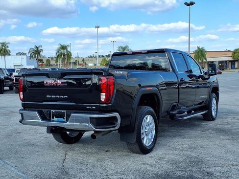 Used 2024 GMC Sierra 2500 SLE w/ SLE Value Package; image 7