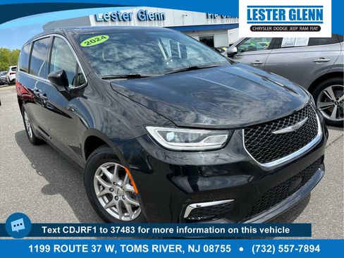 Certified 2024 Chrysler Pacifica Touring-L FWD image 1