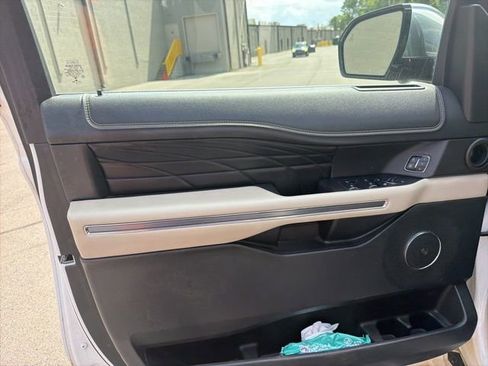 Used 2018 Ford Expedition Platinum RWD image 8