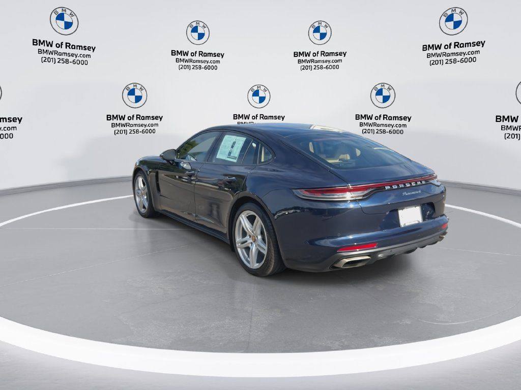 Used 2021 Porsche Panamera RWD image 8