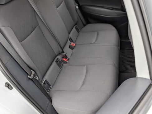 Used 2024 Toyota Corolla Cross LE FWD image 19
