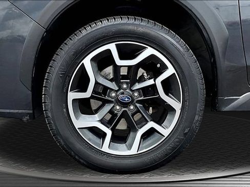 Used 2016 Subaru Crosstrek 2.0i Premium AWD/4WD image 32