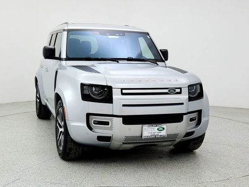 Certified 2022 Land Rover Defender 110 XS Edition image 2