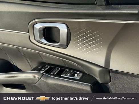 Used 2025 Kia Sorento SX FWD image 29