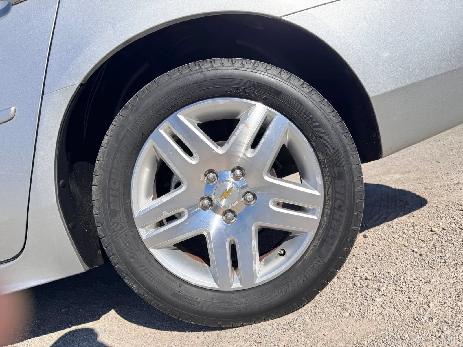 Used 2010 Chevrolet Impala LT FWD image 16