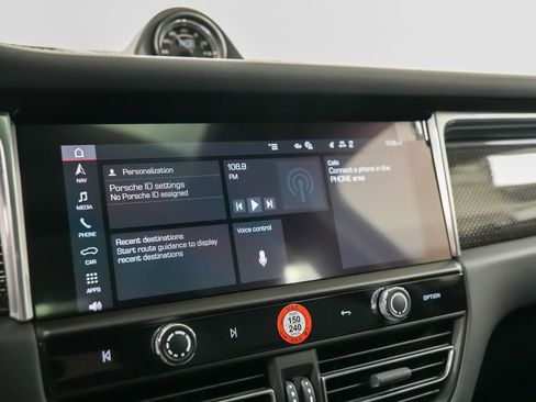 New 2026 Porsche Macan GTS image 30