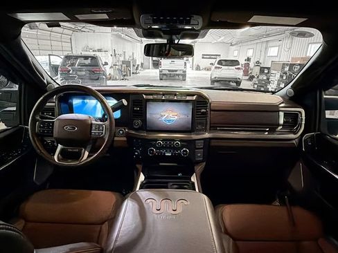 Used 2023 Ford F350 King Ranch AWD/4WD image 10