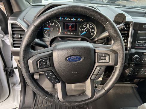 Used 2015 Ford F150 XLT w/ Equipment Group 302A Luxury image 18