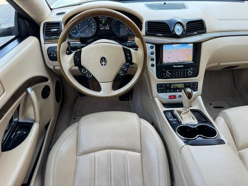 Used 2010 Maserati GranTurismo Coupe RWD image 22