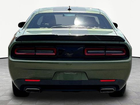 Used 2022 Dodge Challenger SXT w/ Driver Convenience Group AWD/4WD image 5