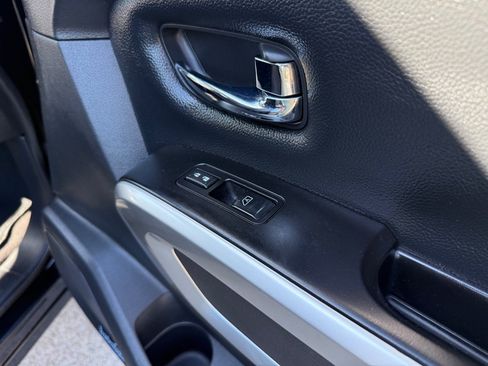 Used 2017 Nissan Titan PRO-4X AWD/4WD image 26