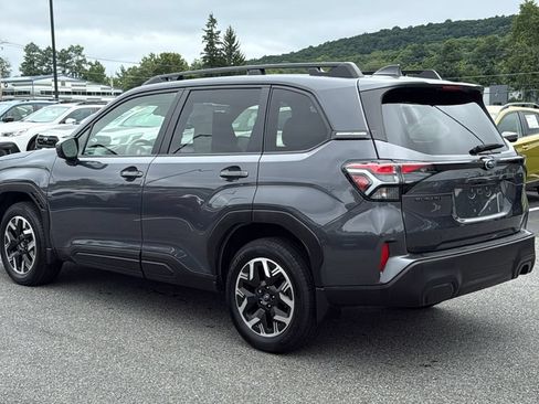 Certified 2025 Subaru Forester Premium AWD/4WD image 6
