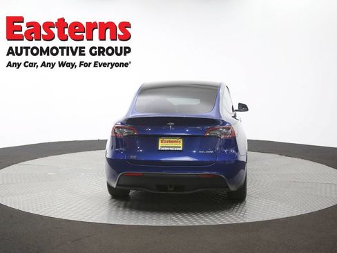 Used 2022 Tesla Model Y Long Range AWD/4WD image 31