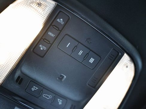 Used 2023 Dodge Durango GT image 43