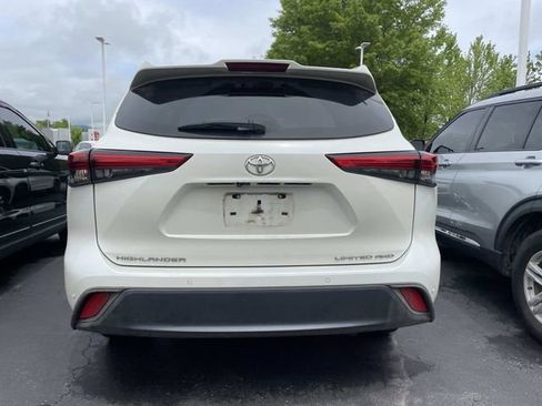 Used 2020 Toyota Highlander Limited AWD/4WD image 3