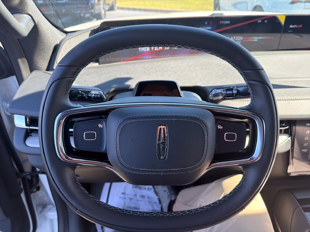 New 2027 Lincoln Navigator Reserve w/ Jet Appearance Package AWD/4WD image 17