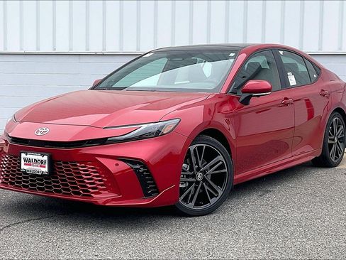 New 2026 Toyota Camry XSE FWD image 2