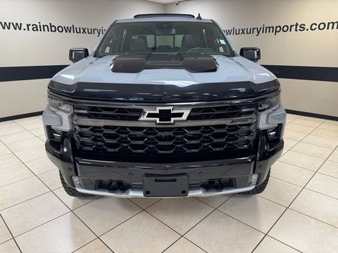 Used 2025 Chevrolet Silverado 1500 ZR2 w/ Dark Appearance Package AWD/4WD image 2