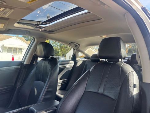 Used 2016 Honda Civic EX-L image 12