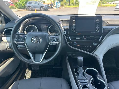 Used 2021 Toyota Camry LE FWD image 14