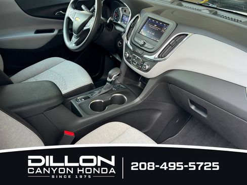 Used 2022 Chevrolet Equinox LS w/ LS Convenience Package AWD/4WD image 16
