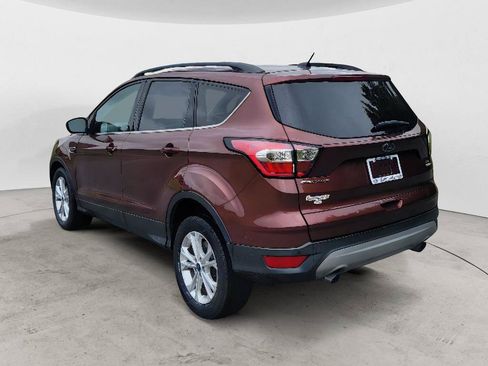 Used 2018 Ford Escape SE w/ Ford Safe & Smart Package AWD/4WD image 6