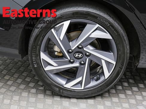 Used 2025 Hyundai Elantra Sport w/ Cargo Package image 30